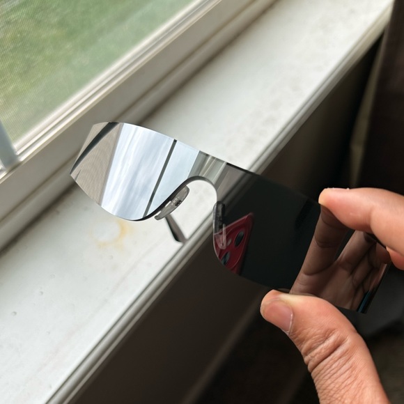 Balenciaga Sunglasses - Picture 2 of 4